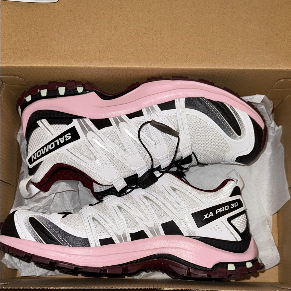 Salomon Women's White and Pink XA Pro 3D Shoes